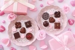 妊娠中のチョコレートが「よく笑う赤ちゃん」を育む？｜助産師が分析