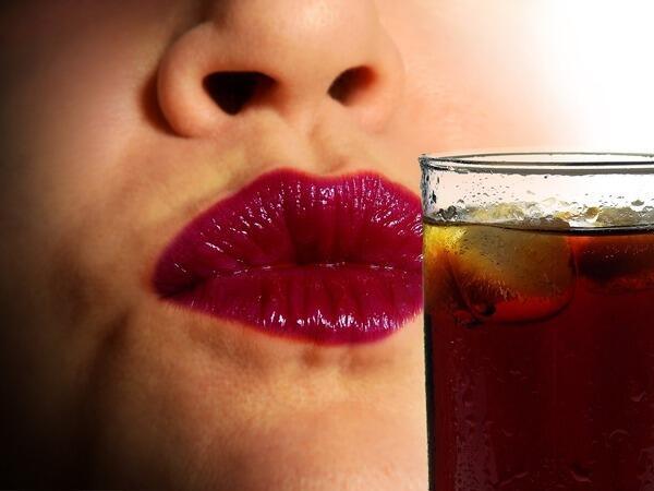 妊娠中のコーラがやめられない！「どうしたらいい？」に助産師が回答